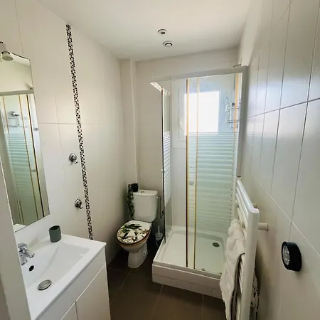Le Chic Azureen Apartman Villeneuve-Loubet
